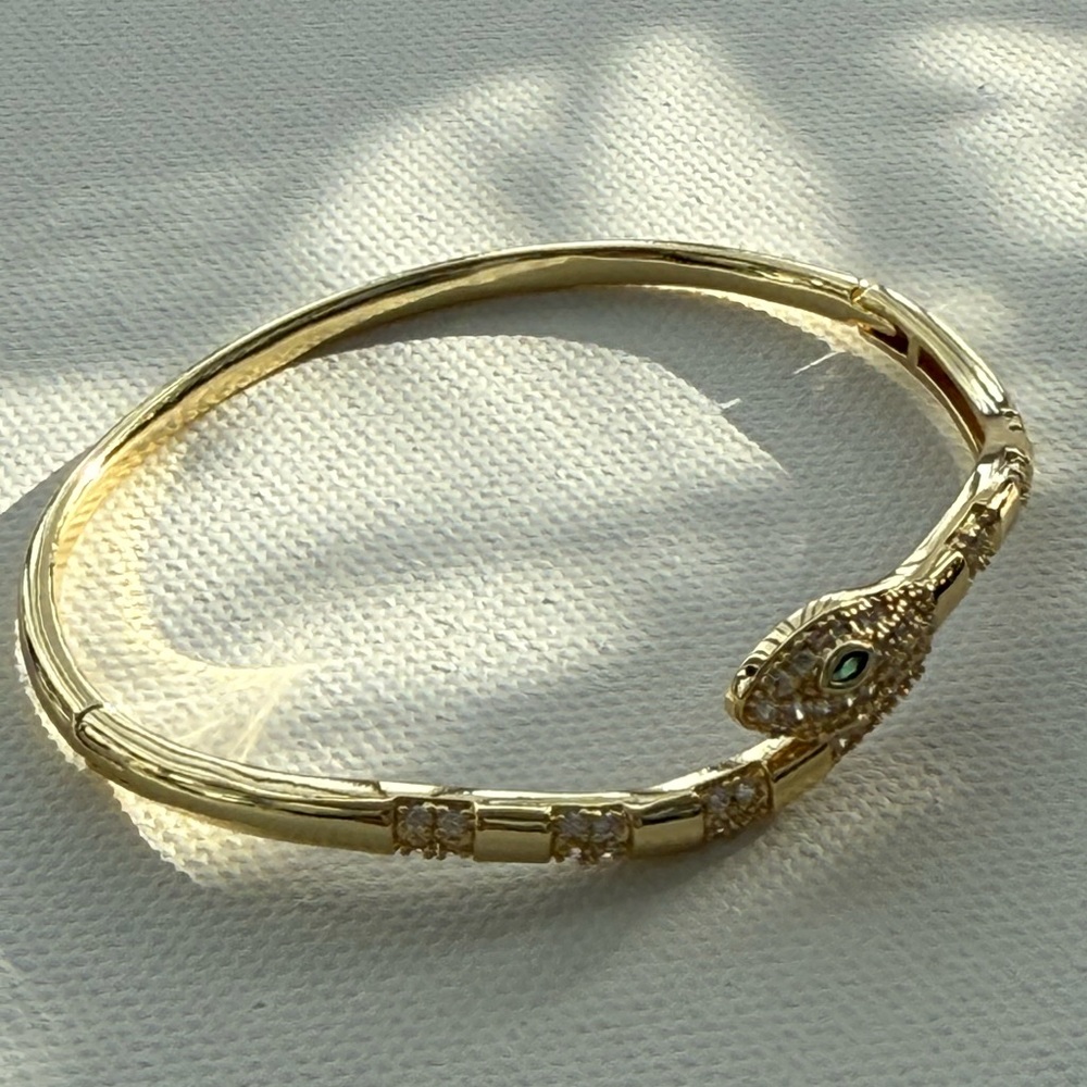 Serpenti Gold Snake Bracelet - Picture 9 of 14